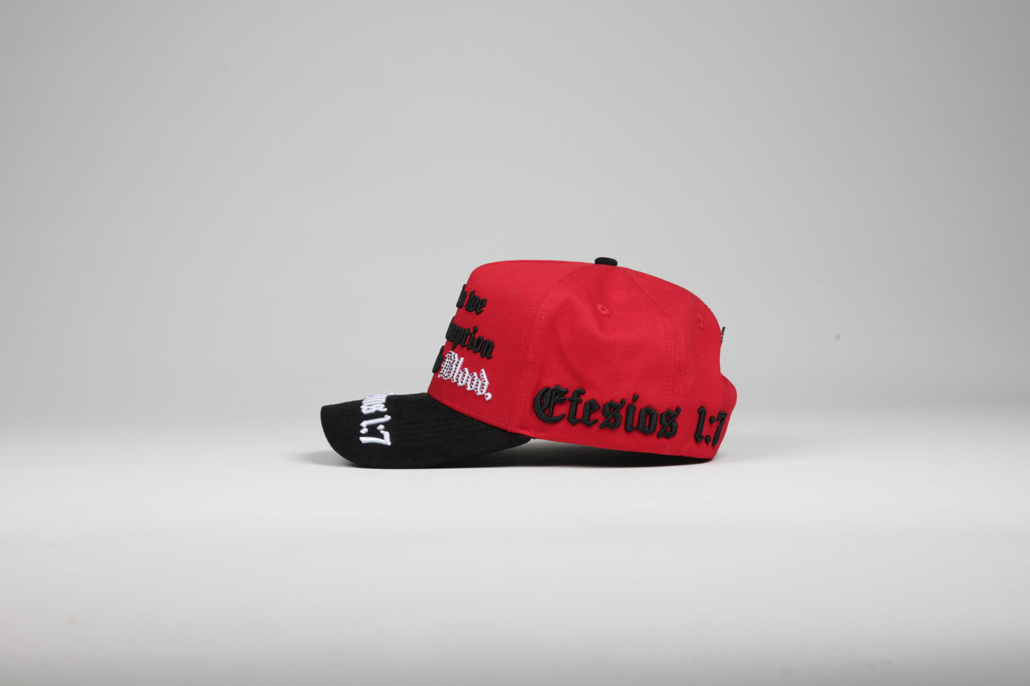 Efesios 1:7 · Red/Black (Rojo con Negro Tela/Gamuza)